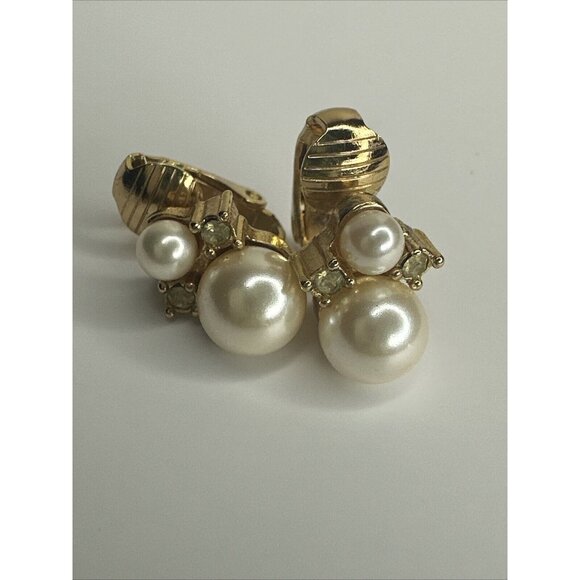 Christian Dior Double White Pearl Clear Rhinestones Gold Tone Clip Earrings - Picture 1 of 9